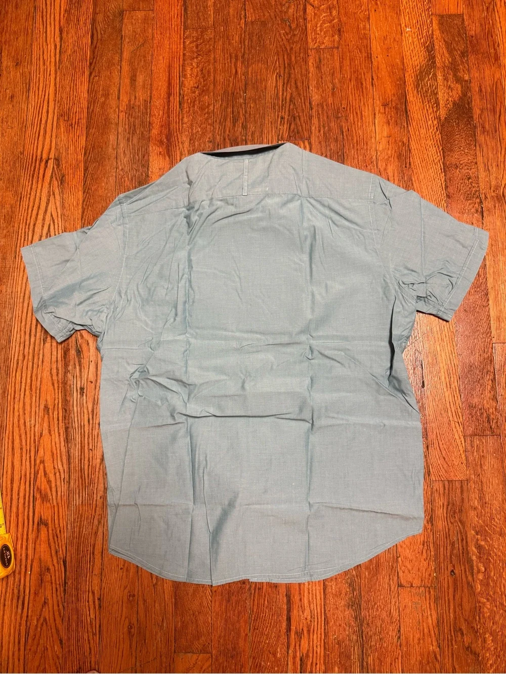 NWT Banana Republic Men's Short-Sleeve Button-Down Shirt in Light Blue